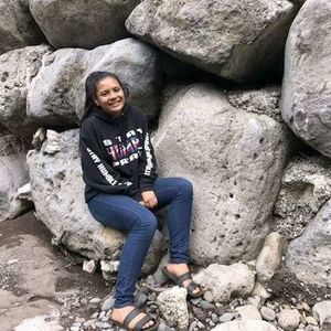 Meet your Posher, Lilia